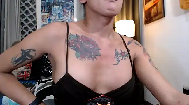 Snapshot of TSnaughtyBIGCOCK chatting on 03-17-25, 03:14 TSnaughtyBIGCOCK online show from 03-17-25, 03:14