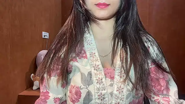 Snapshot of riya_stream chatting on 02-16-26, 05:28 riya stream online show from 02-16-26, 05:28