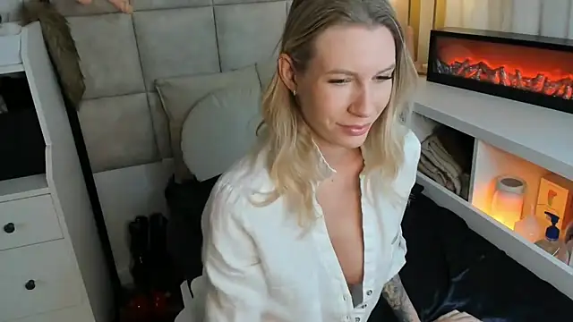 TatjanaTillers online show from 03-19-26, 02:06