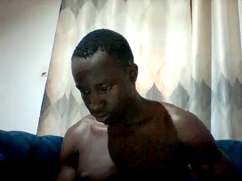 Snapshot of mclntz_bbc chatting on 07-25-26, 12:00 mclntz bbc online show from 07-25-26, 12:00