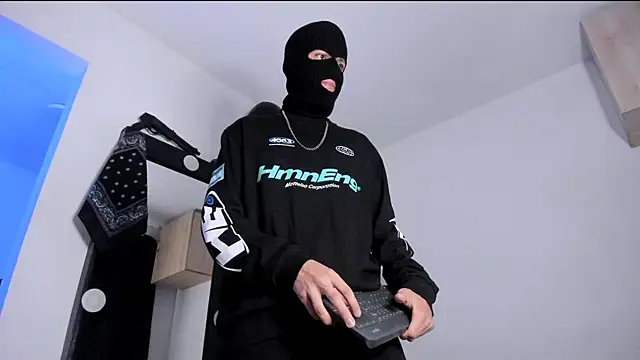 Samuel Suarez online show from 10-23-25, 05:06