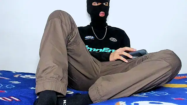 Samuel Suarez online show from 10-30-25, 04:22