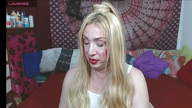 elena evans online show from 03-11-26, 06:24