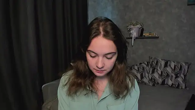 Snapshot of KristinaLoison chatting on 06-10-26, 08:15 KristinaLoison online show from 06-10-26, 08:15