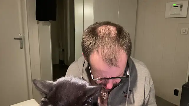 FABIOGLASSES online show from 03-31-26, 09:17