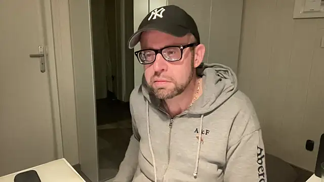 FABIOGLASSES online show from 09-26-25, 08:59