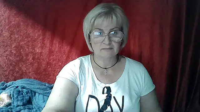 Snapshot of Gina_Marlyn chatting on 05-14-26, 08:06 Gina Marlyn online show from 05-14-26, 08:06