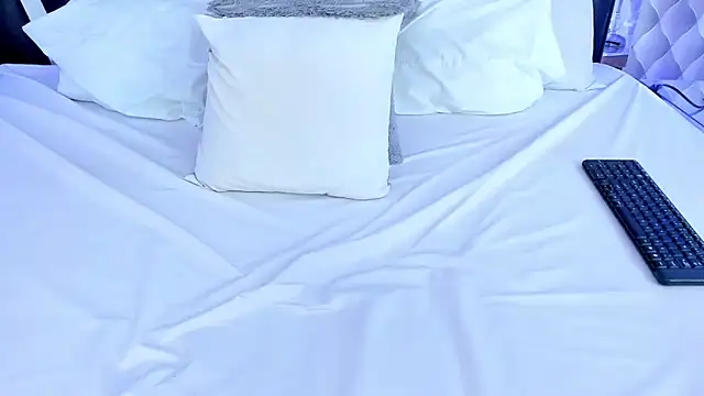 Snapshot of katya_kozlov chatting on 02-27-25, 03:40 katya kozlov online show from 02-27-25, 03:40