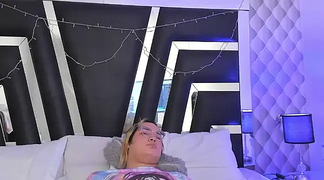 Snapshot of katya_kozlov chatting on 03-22-25, 02:27 katya kozlov online show from 03-22-25, 02:27