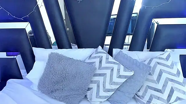 Snapshot of katya_kozlov chatting on 02-24-25, 03:33 katya kozlov online show from 02-24-25, 03:33