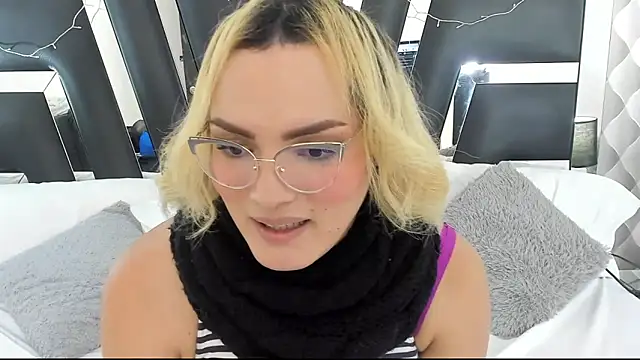 Snapshot of katya_kozlov chatting on 02-13-25, 03:07 katya kozlov online show from 02-13-25, 03:07