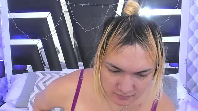 Snapshot of katya_kozlov chatting on 09-25-25, 05:57 katya kozlov online show from 09-25-25, 05:57