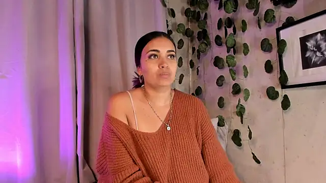 aisha es online show from 02-19-25, 11:04