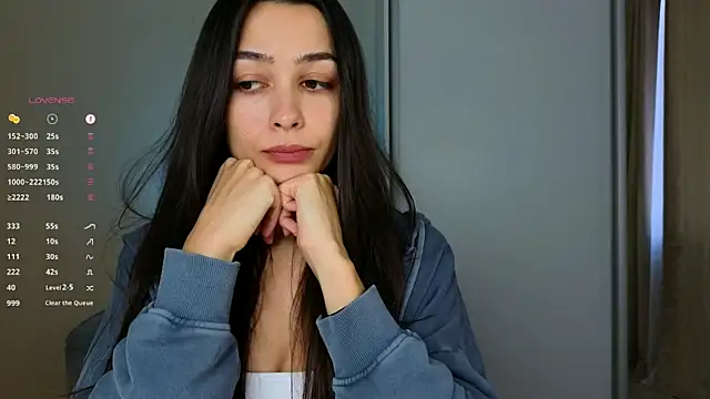 mo1ly online show from 12-17-24, 10:01
