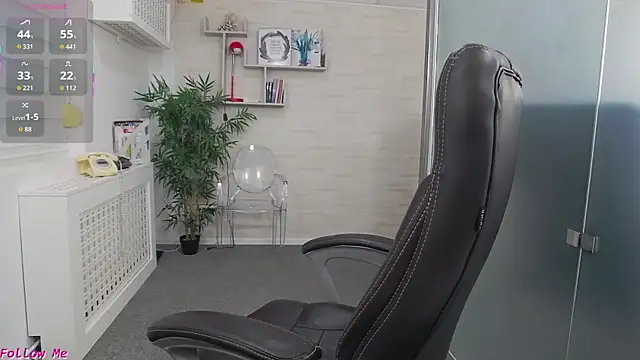 EllaMilf  online show from 07-19-26, 11:18