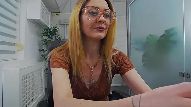 EllaMilf  online show from 03-20-26, 01:23