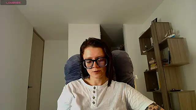 Arya starrk online show from 11-21-25, 03:11