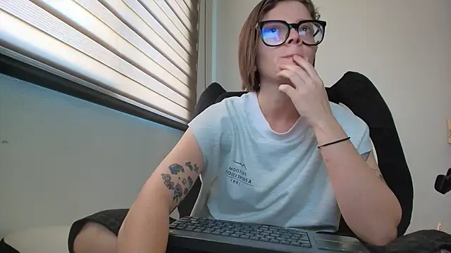 Arya starrk online show from 01-13-26, 01:37