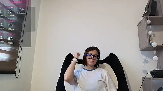 Arya starrk online show from 03-25-26, 02:27