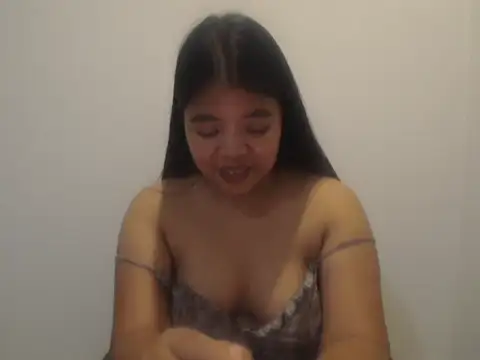 Snapshot of ThaiBootty chatting on 07-01-26, 11:21 ThaiBootty online show from 07-01-26, 11:21