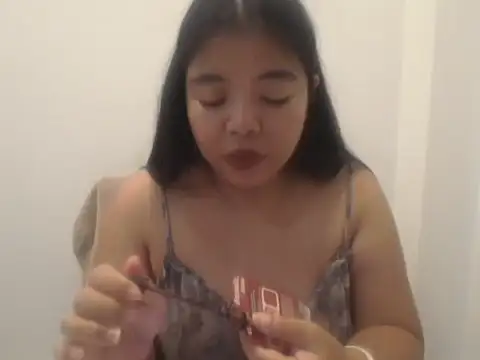 Snapshot of ThaiBootty chatting on 05-24-26, 10:37 ThaiBootty online show from 05-24-26, 10:37