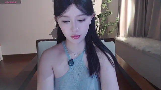 Snapshot of Meet_q chatting on 07-26-26, 03:41 Meet q online show from 07-26-26, 03:41