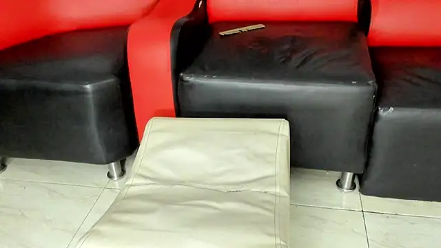 Snapshot of fuckand_lick chatting on 02-27-25, 11:15 fuckand lick online show from 02-27-25, 11:15