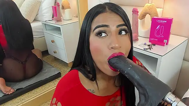 AntoniaRoss  online show from 04-14-26, 12:54