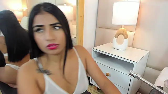 Snapshot of AntoniaRoss_ chatting on 07-27-26, 03:08 AntoniaRoss online show from 07-27-26, 03:08