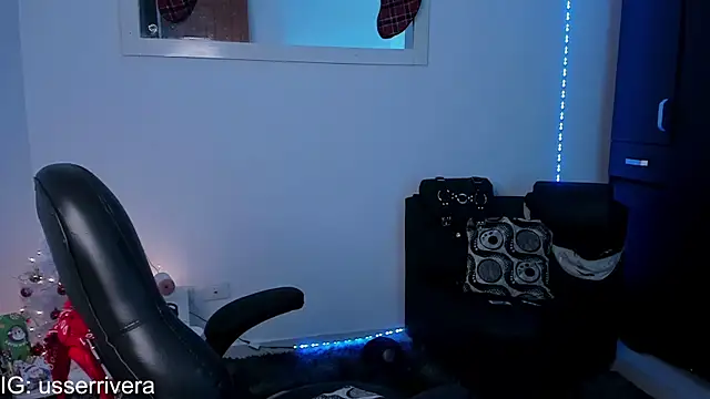 Thomass clark online show from 12-22-24, 01:12