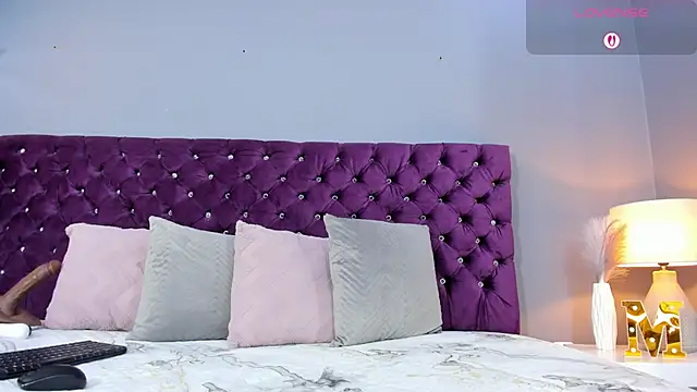 MauraGray online show from 11-14-25, 08:23