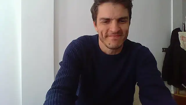 Snapshot of HeteroOli chatting on 11-27-25, 11:32 HeteroOli online show from 11-27-25, 11:32