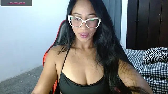 Emiliklauss22 online show from 11-20-25, 06:58