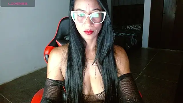 Emiliklauss22 online show from 04-03-26, 04:19