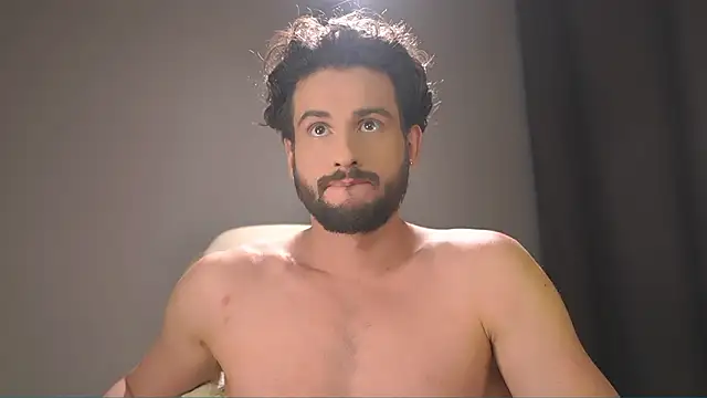 Keen   Luckystrike online show from 02-10-26, 01:10