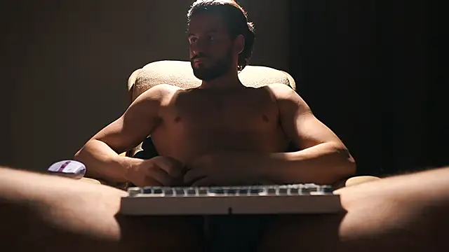 Keen   Luckystrike online show from 03-11-26, 09:53