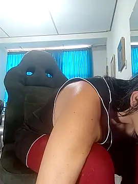 kelly dirty  online show from 04-13-26, 05:28