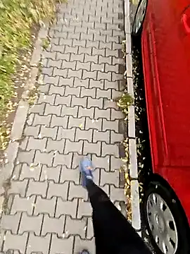 feathersify online show from 10-27-25, 07:53