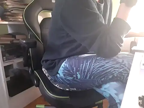 feathersify online show from 10-29-25, 08:35