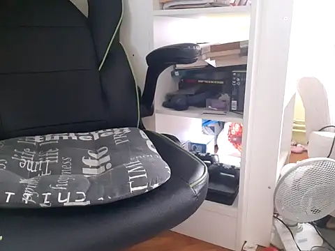 feathersify online show from 10-28-25, 06:56