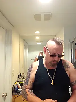 Snapshot of Littledick007007 chatting on 02-26-26, 11:21 Littledick007007 online show from 02-26-26, 11:21