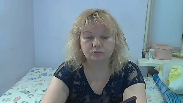Snapshot of Lusi-777 chatting on 06-08-26, 11:22 Lusi-777 online show from 06-08-26, 11:22
