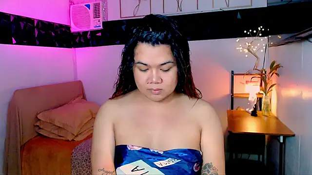 asiankatyhuge online show from 11-07-25, 04:28