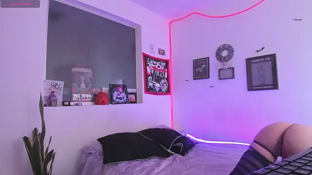 gothic do11 online show from 04-15-26, 05:28