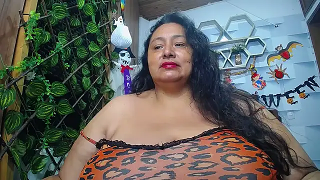 TistMature online show from 10-28-25, 01:21