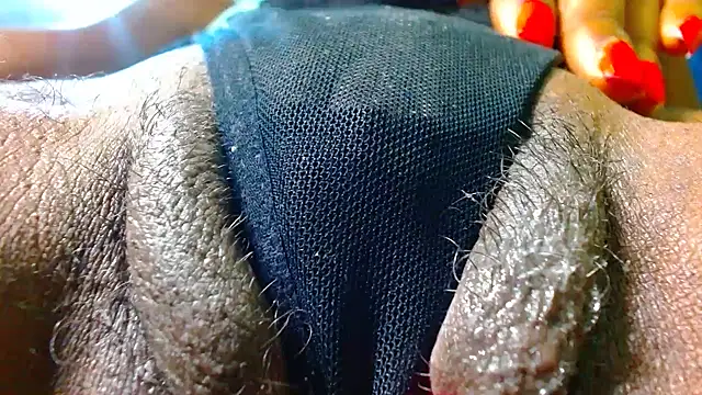 bethanywilson 23 online show from 12-19-25, 01:13