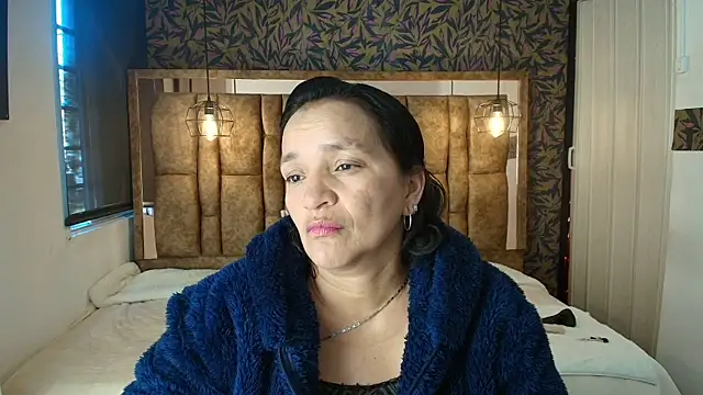 MarilynMiilf  online show from 06-10-26, 07:37
