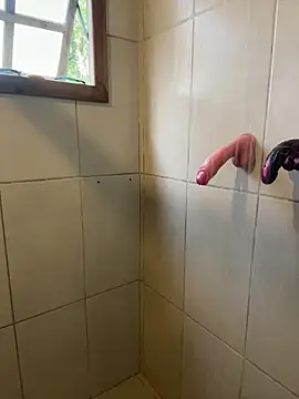 Snapshot of AliceStone19 chatting on 04-15-26, 05:28 AliceStone19 online show from 04-15-26, 05:28