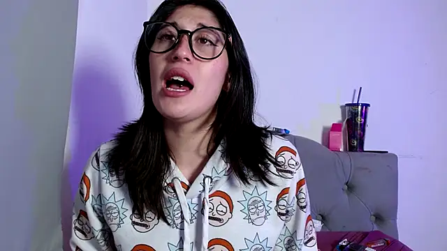 Red-moon1 online show from 12-05-25, 07:29