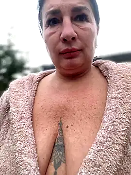 Snapshot of Agata-Anetta chatting on 09-24-25, 05:03 Agata-Anetta online show from 09-24-25, 05:03